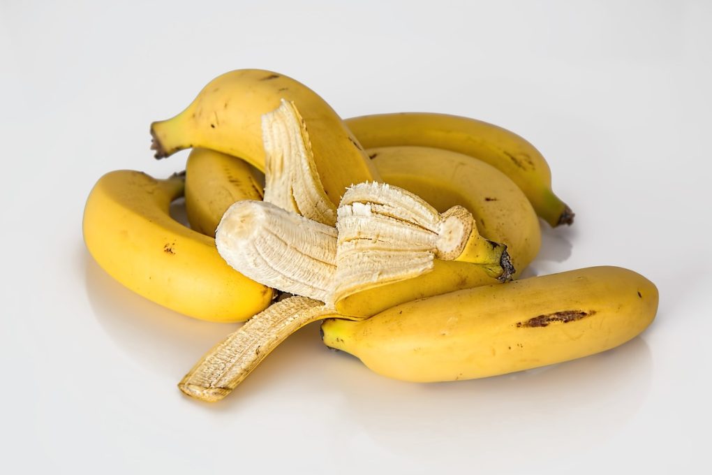 bananas, fruits, ripe-614090.jpg