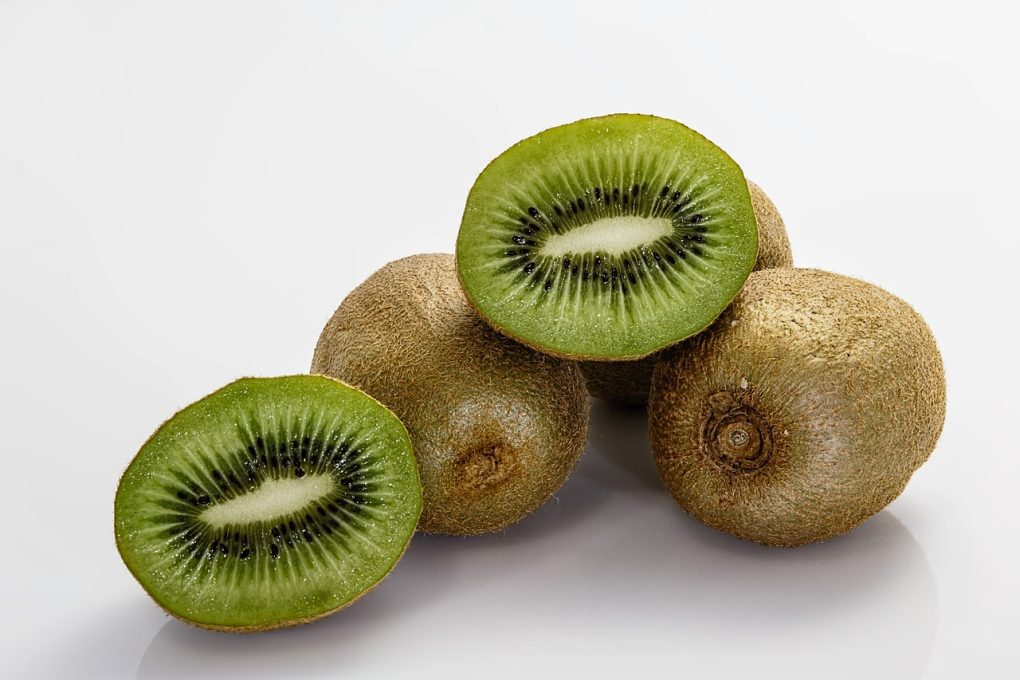 kiwifruit, fruit, kiwi-400143.jpg